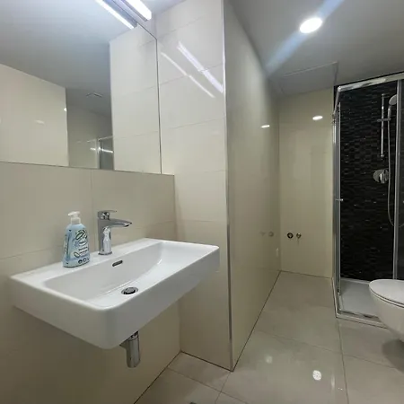 アパート Cosy On Charles Square